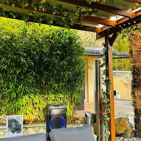 Guest house Circuit Des 24h Du Mans - 8 Personnes *